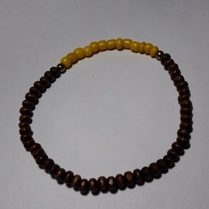 Wood beaded bracelet